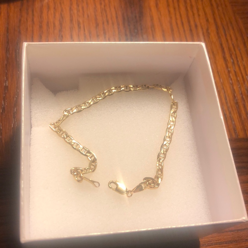 10 KT bracelet